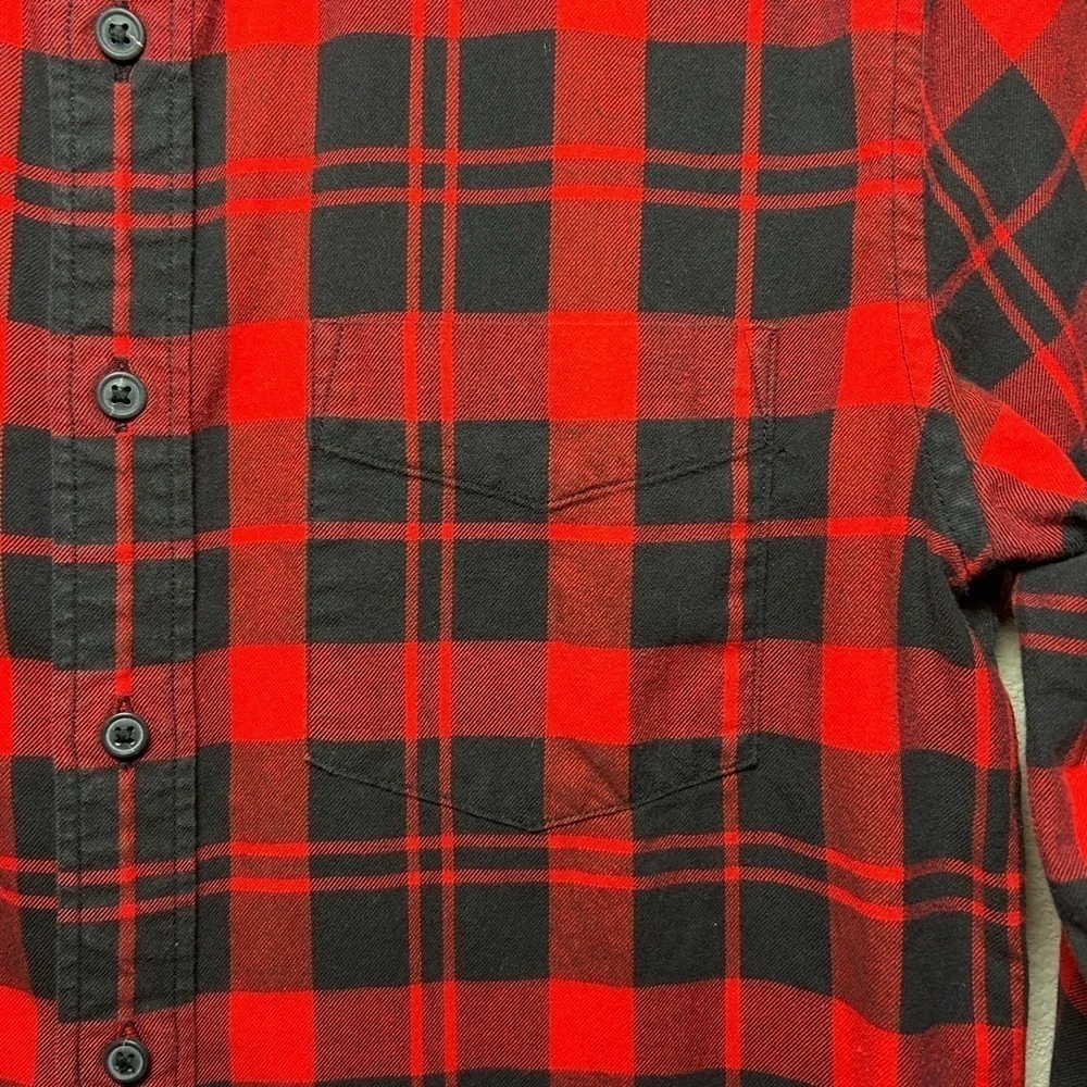 Banana Republic Size S Luxe Flannel Untucked Slim Fit Red/Black Plaid Logger
